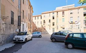 Gioiello A Due Passi Da OrtigiaPrivate Parking